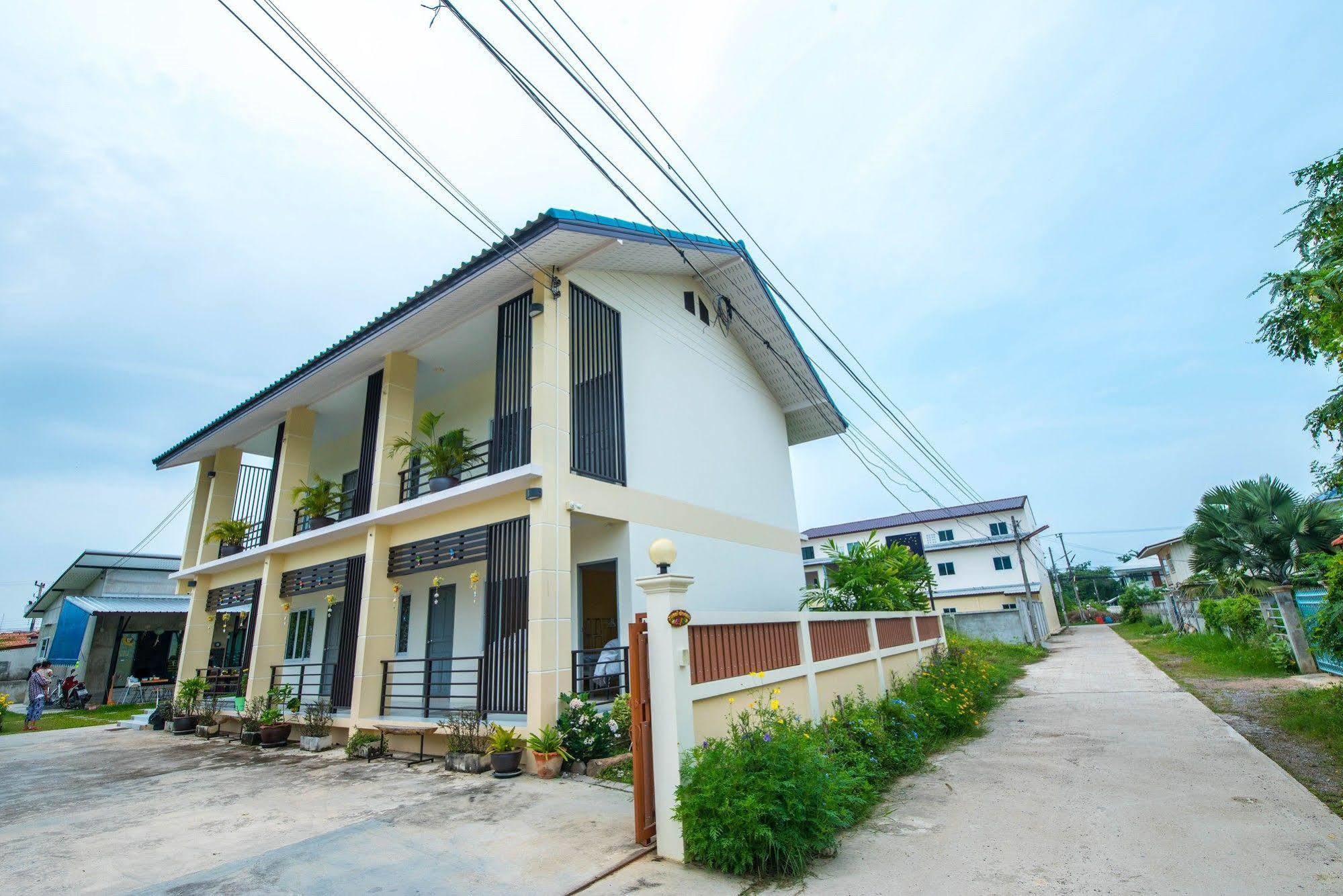 Hotel Sweet Dreams à Phetchaburi Extérieur photo